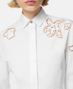 Versace DRESS COTTON POPLIN FABRIC WITH BAROQUE A JOUR EMB 1016126_1A11467_IT_1W000 – Obrázok 5