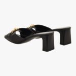 Icon Chain Mule In Calf Leather