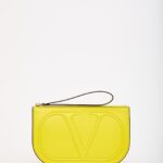 Vlogo Walk – Shocking yellow