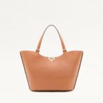Rockstud – Almond beige