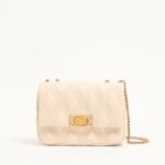 Quiltie 67 – Butter white